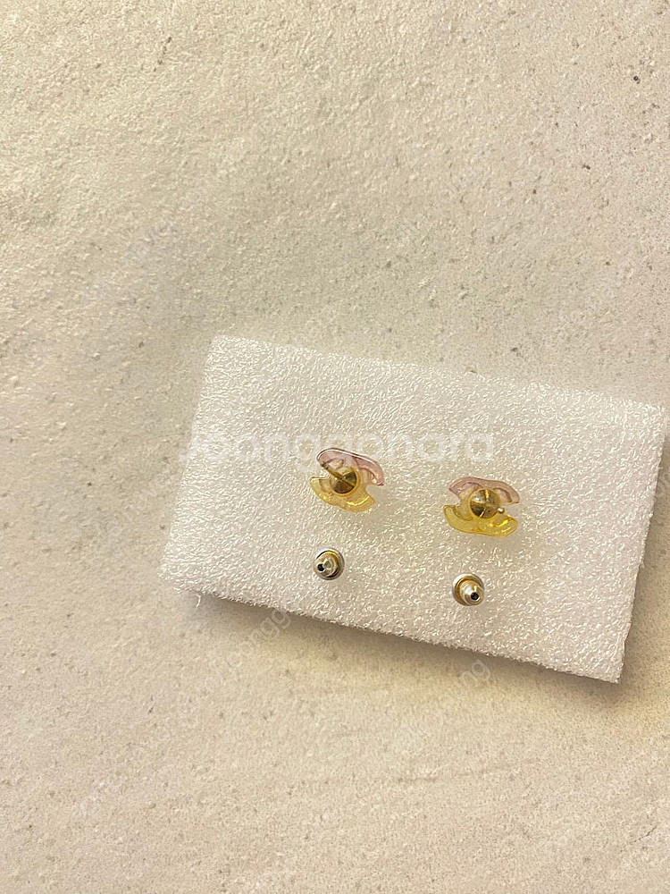 샤넬 미니 귀걸이--1